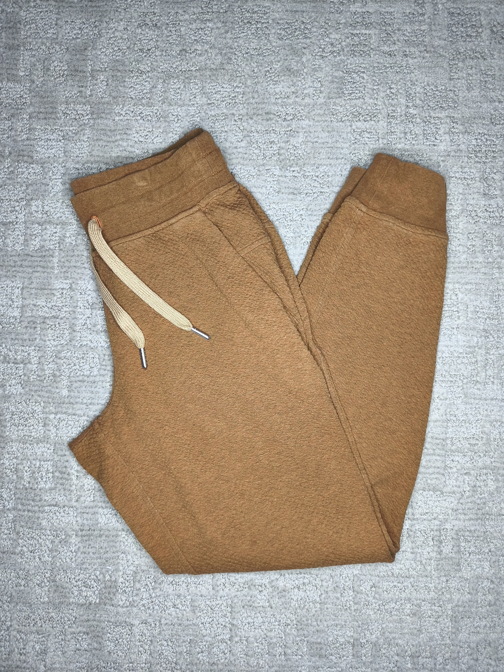 Lululemon Women's Warm Down MR Jogger Sweatpants Heathered Goldenrod Size 6 EUC